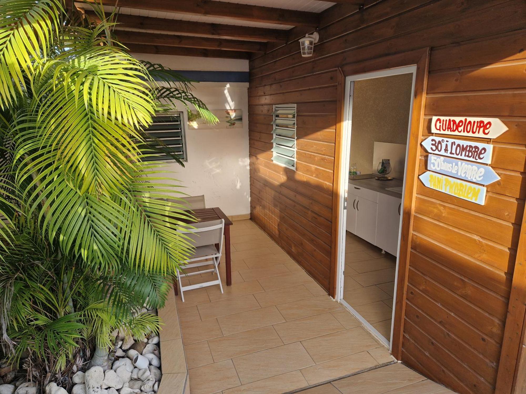 F2 Zen & Green - Piscine Et Confort Baie-Mahault Exterior photo
